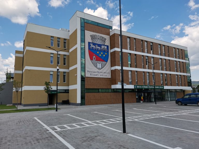 Au rămas mai puțin de trei săptămâni în care plata impozitelor locale se poate face cu o reducere de 10%! Primăria pune la dispoziția contribuabililor șase puncte de încasare și multe modalități de plată on-line