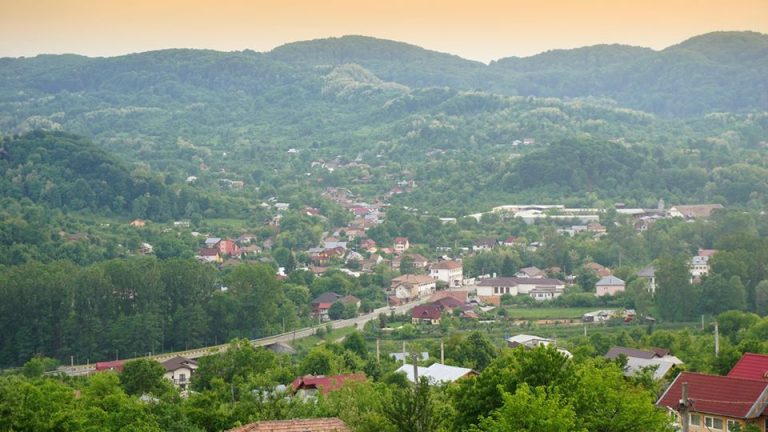 Se extinde rețeaua de energie electrică in Păușești Măglași